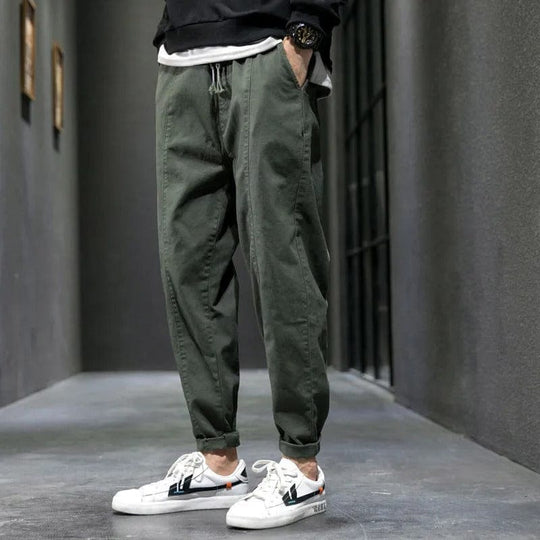 MODERN CARGO TROUSERS FOR MEN